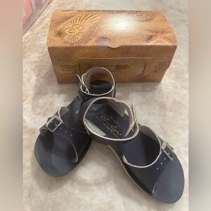 Salt Water Sunsan sandals, navy blue, kids size 11
